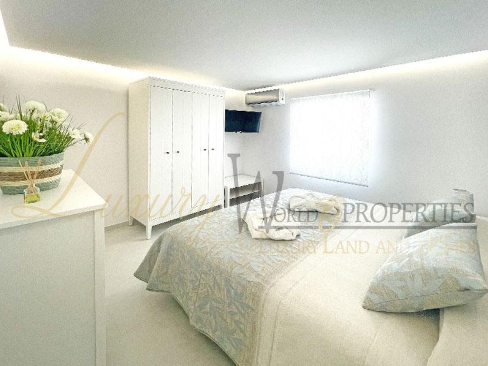 Villa for sale in  Alcalá, Spain - LWP4209 Casa en Alcala