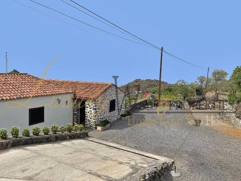 Villa for sale in  Aripe, Spain - LWP4595 Finca en Aripe (Guia de Isora)