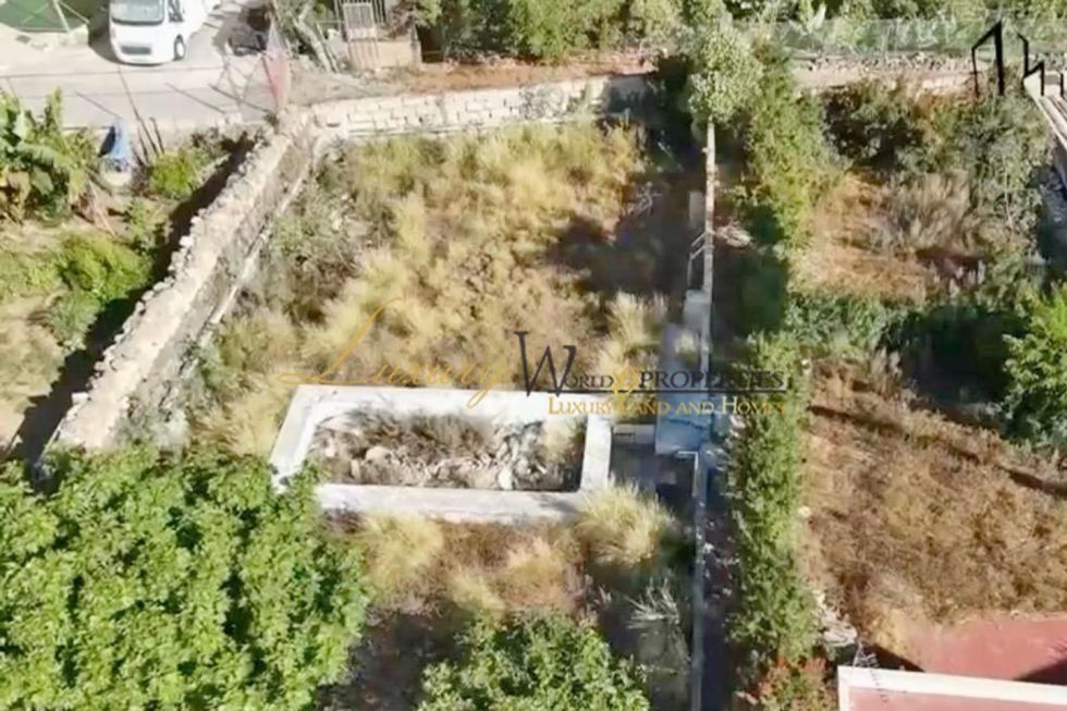 Villa for sale in  Güímar, Spain - LWP4863 Edificio en Guimar