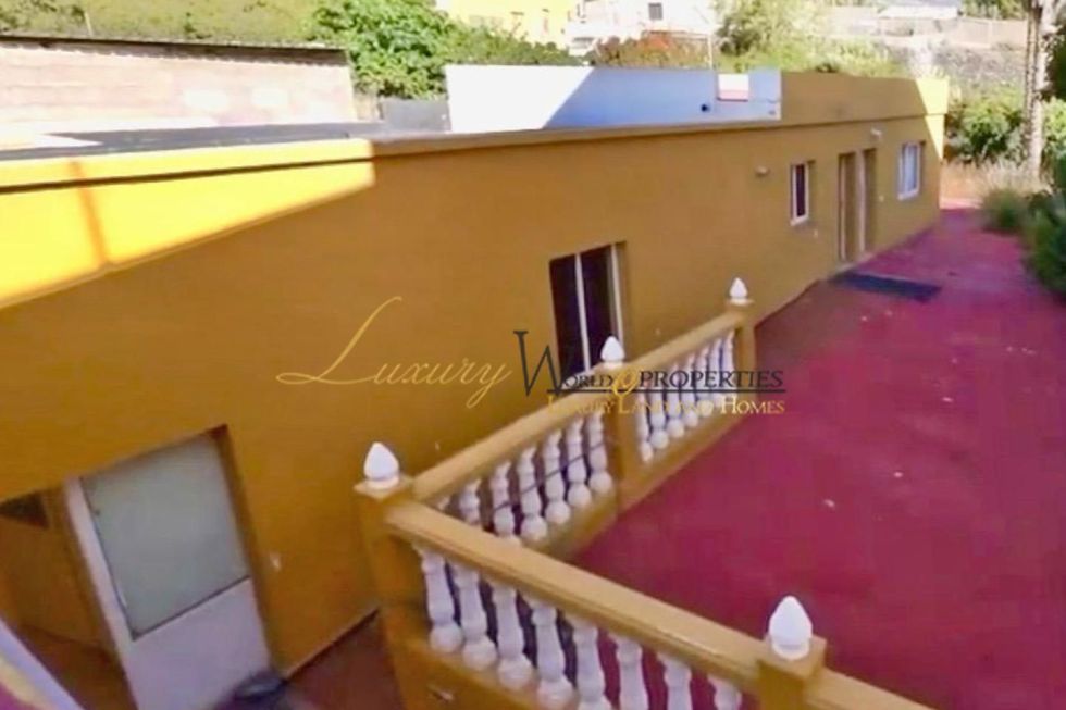 Villa for sale in  Güímar, Spain - LWP4863 Edificio en Guimar