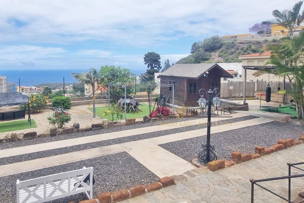 Villa for sale in  La Mancha, Spain - LWP4967 Casa en Icod de los Vinos