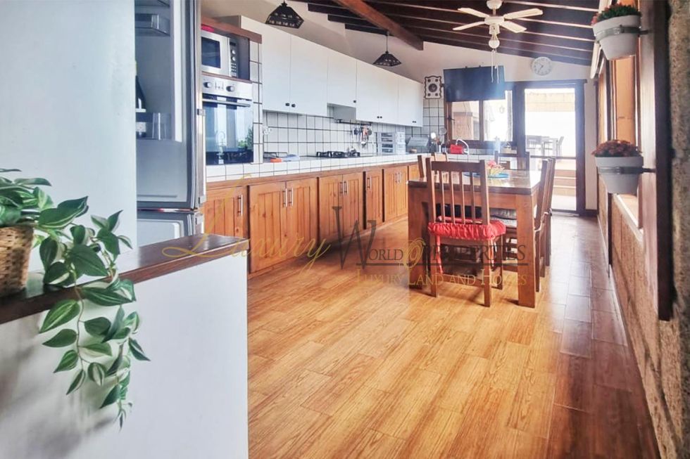 Villa for sale in  La Mancha, Spain - LWP4967 Casa en Icod de los Vinos
