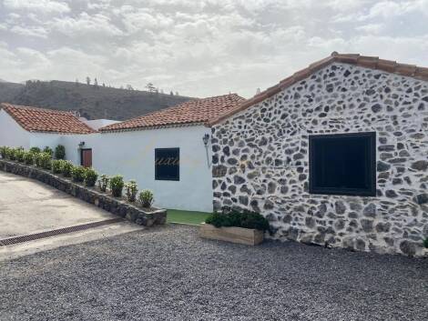 Villa for sale in  Aripe, Spain - LWP7072 Finca en Aripe (Guia de Isora)