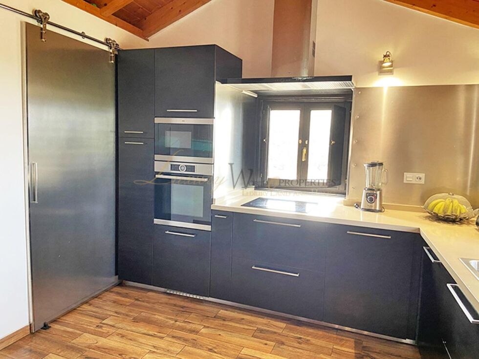 Villa for sale in  Aripe, Spain - LWP7072 Finca en Aripe (Guia de Isora)