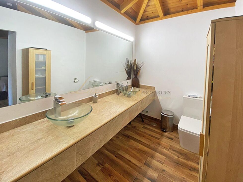 Villa for sale in  Aripe, Spain - LWP7072 Finca en Aripe (Guia de Isora)