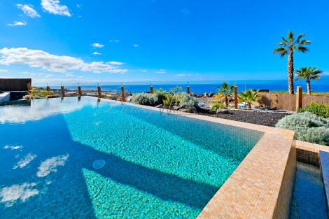 Villa for sale in  Piedra Hincada, Spain - LWP7169 Villa de Tenis-Abama Golf Resort