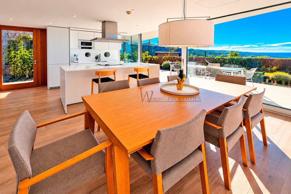 Villa for sale in  Piedra Hincada, Spain - LWP7169 Villa de Tenis-Abama Golf Resort