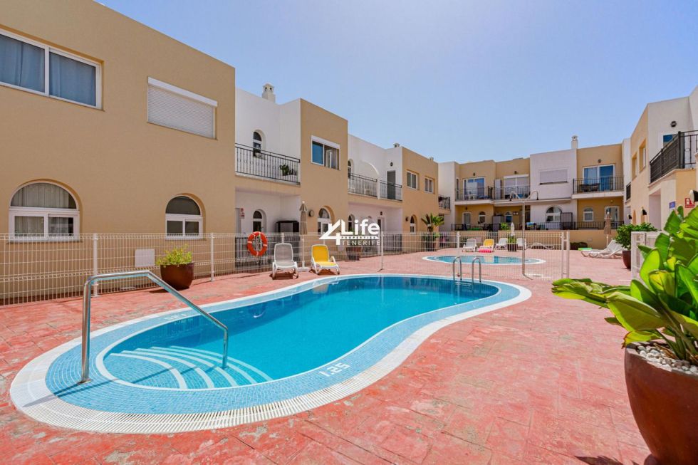 Villa for sale in  Palm-Mar, Spain - MT-0411241