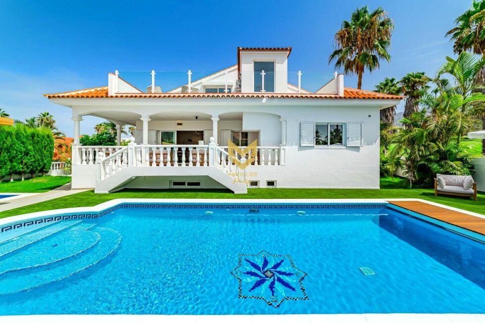 Villa for sale in  Barranco de las Torres, Spain - P00036