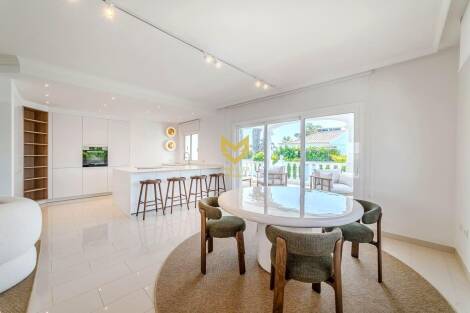 Villa for sale in  Barranco de las Torres, Spain - P00036
