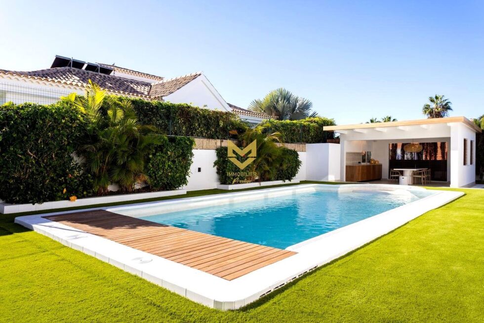 Villa for sale in  Barranco de las Torres, Spain - P00036