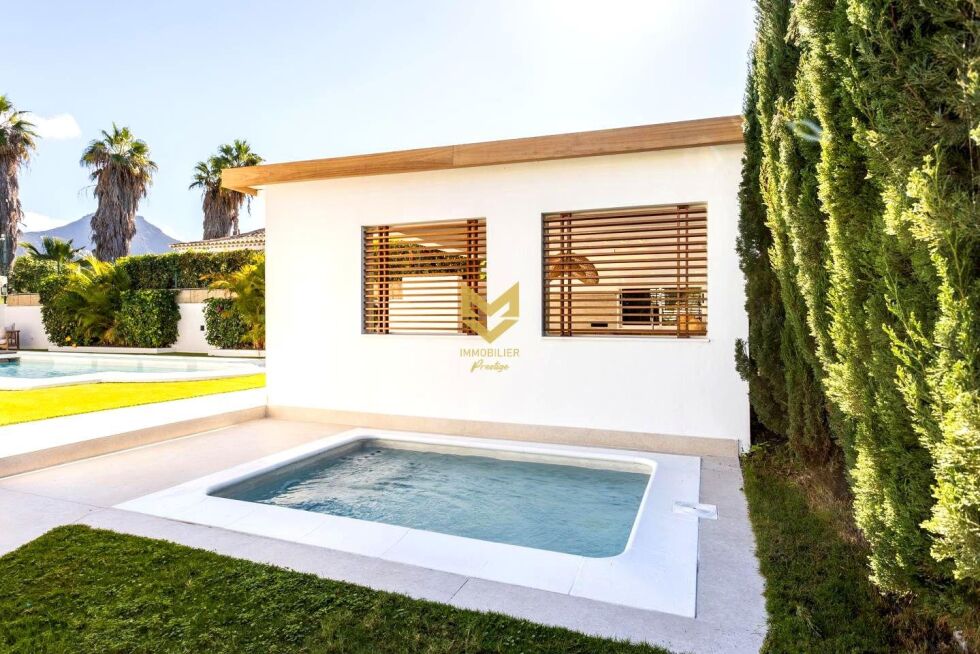 Villa for sale in  Barranco de las Torres, Spain - P00036