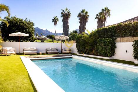 Villa for sale in  Barranco de las Torres, Spain - P00036