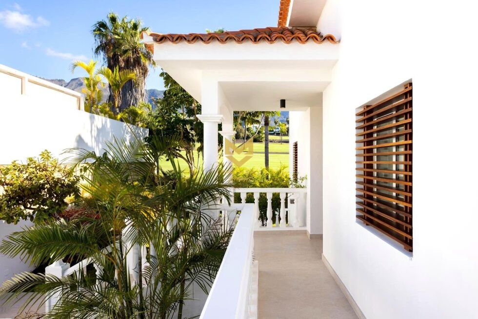 Villa for sale in  Barranco de las Torres, Spain - P00036