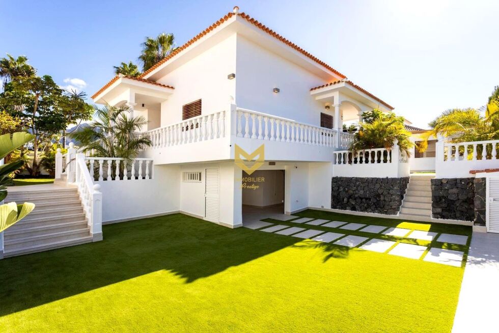 Villa for sale in  Barranco de las Torres, Spain - P00036