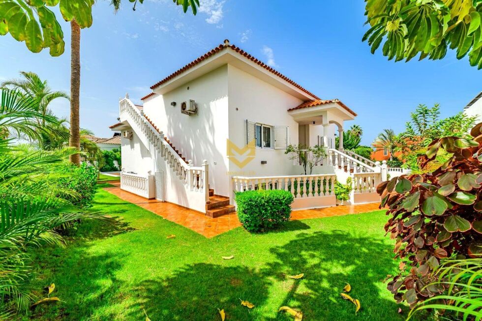 Villa for sale in  Barranco de las Torres, Spain - P00036