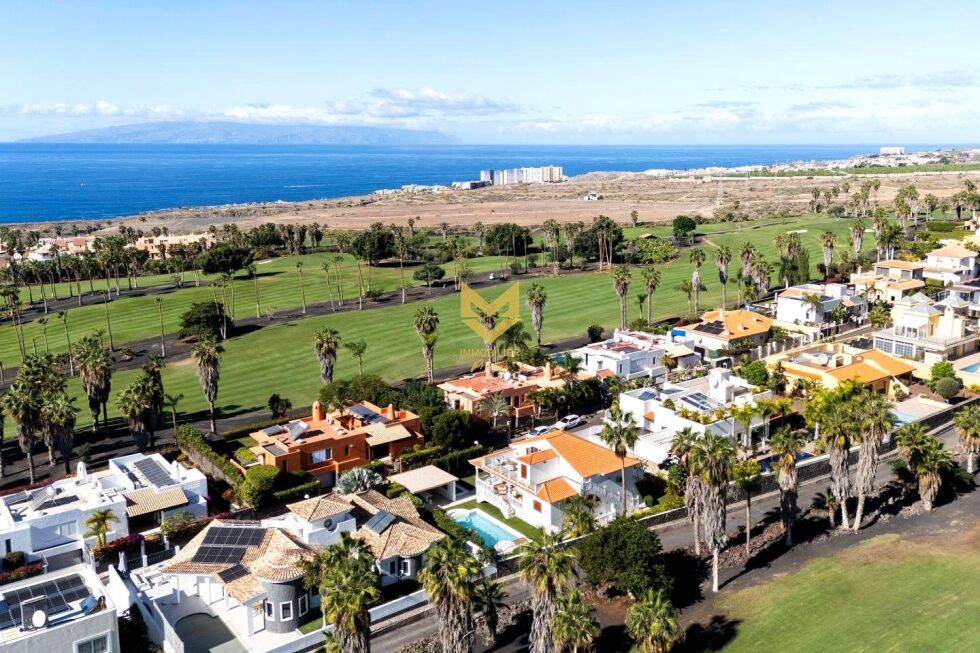Villa for sale in  Barranco de las Torres, Spain - P00036