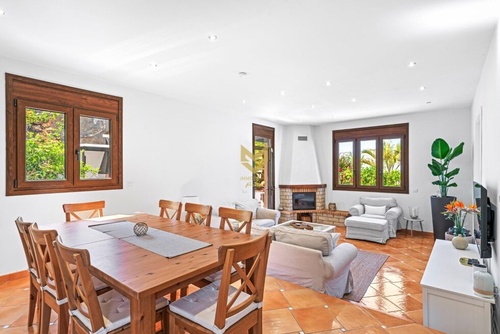 Villa for sale in  Tejina de Isora, Spain - P00073