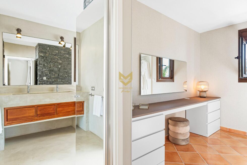 Villa for sale in  Tejina de Isora, Spain - P00073