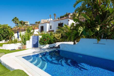 Villa for sale in  Tejina de Isora, Spain - P00073