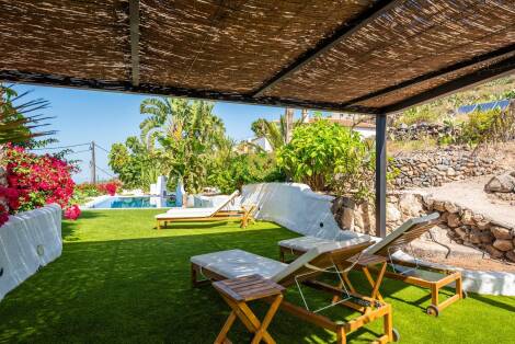 Villa for sale in  Tejina de Isora, Spain - P00073