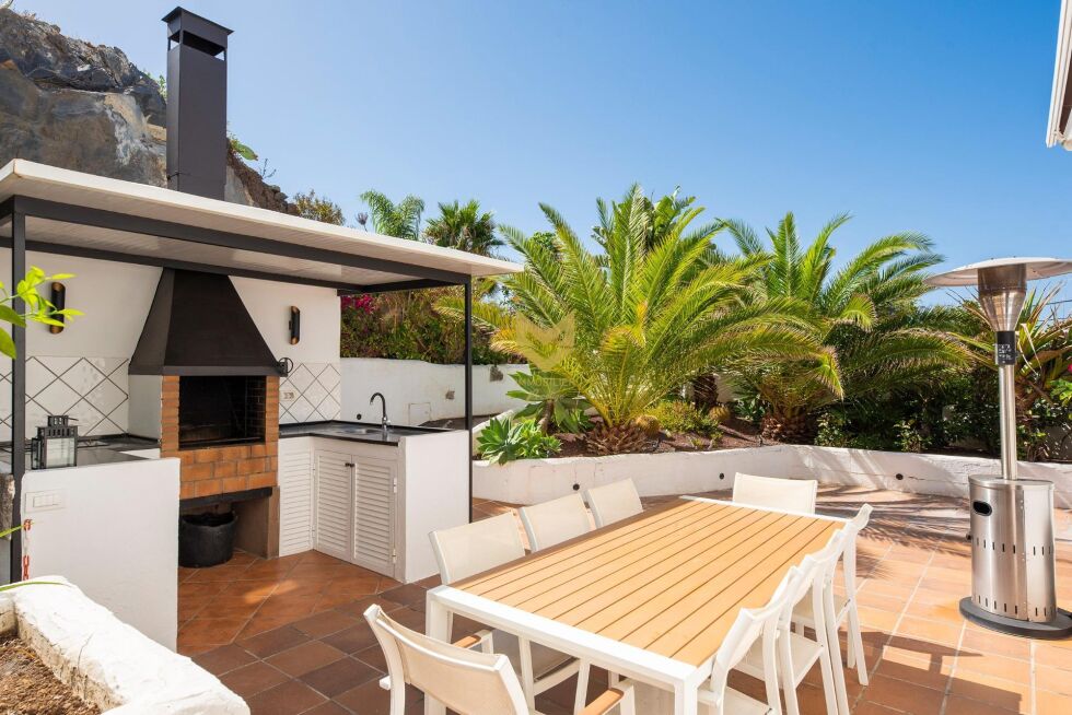 Villa for sale in  Tejina de Isora, Spain - P00073