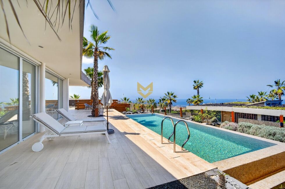 Villa for sale in  Piedra Hincada, Spain - P00106
