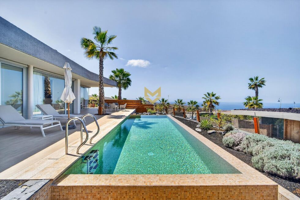 Villa for sale in  Piedra Hincada, Spain - P00106