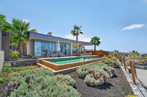 Villa for sale in  Piedra Hincada, Spain - P00106