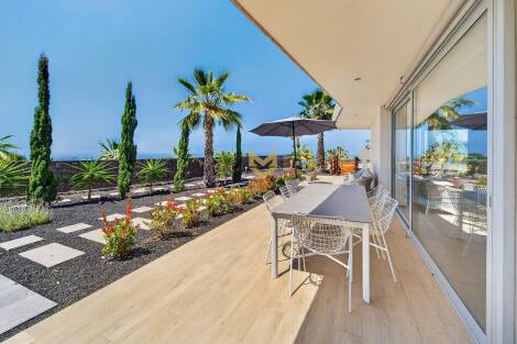 Villa for sale in  Piedra Hincada, Spain - P00106