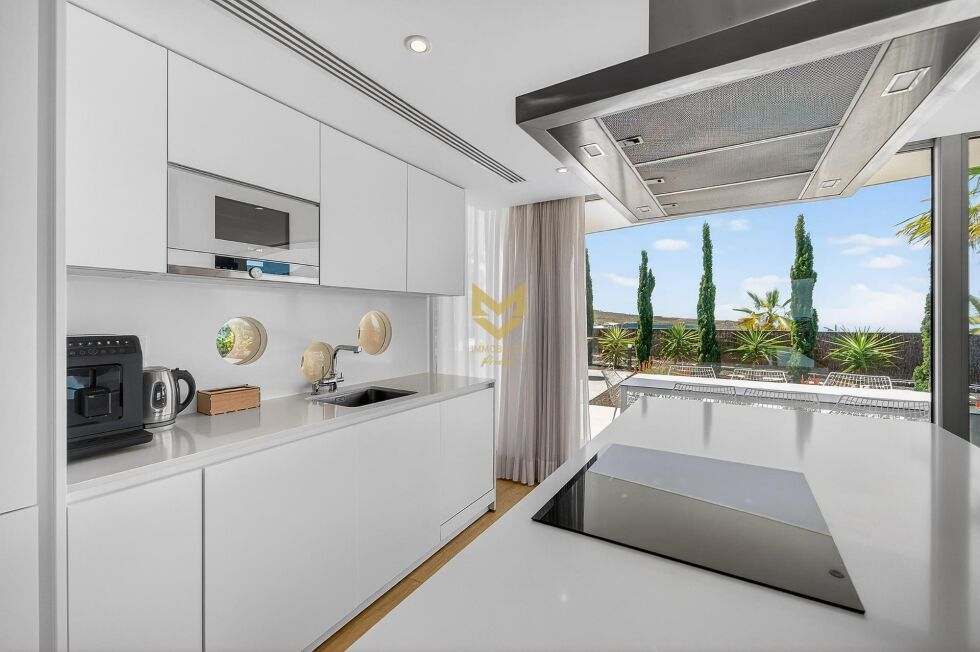 Villa for sale in  Piedra Hincada, Spain - P00106