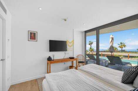 Villa for sale in  Piedra Hincada, Spain - P00106