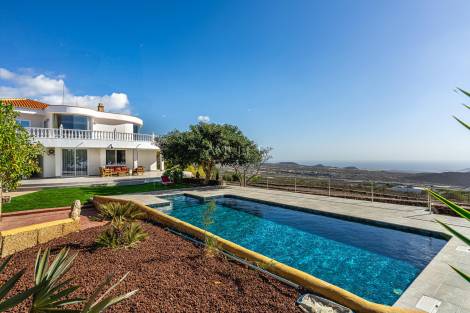 Villa for sale in  San Miguel, Spain - P2258