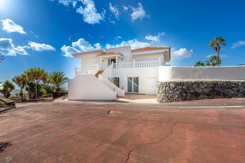 Villa for sale in  El Rincón, Spain - P2258