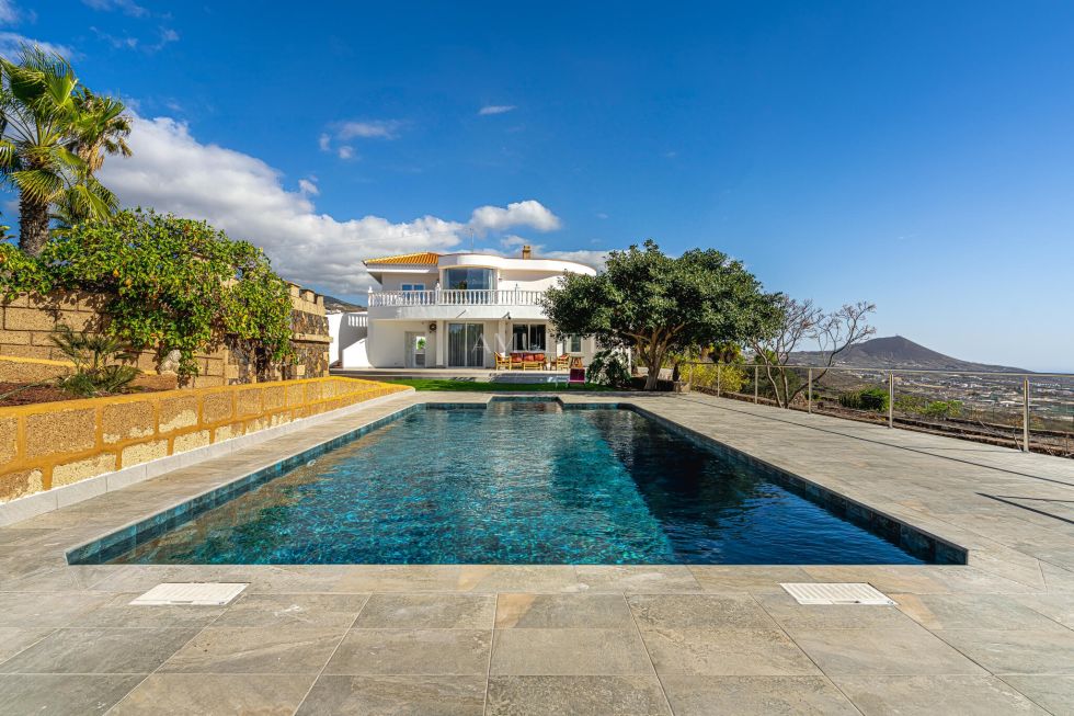 Villa for sale in  El Rincón, Spain - P2258