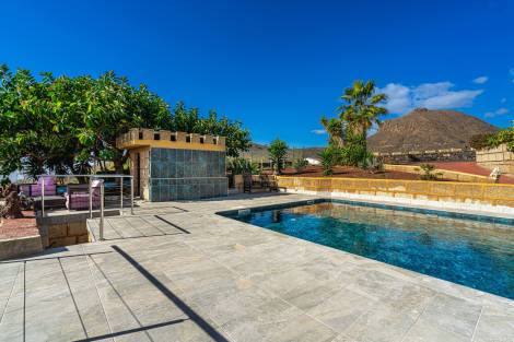 Villa for sale in  El Rincón, Spain - P2258