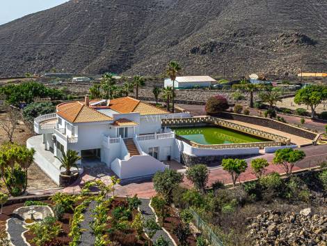 Villa for sale in  El Rincón, Spain - P2258