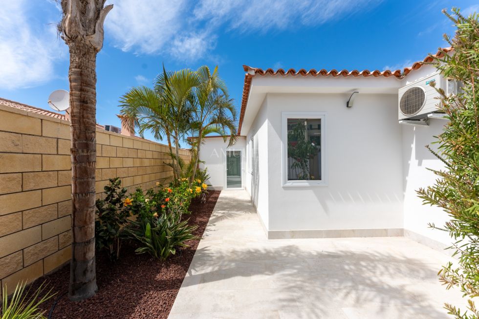 Villa for sale in  Costa Adeje-Playas del Duque, Spain - P2275