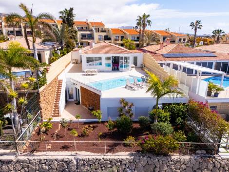 Villa for sale in  Costa Adeje-Playas del Duque, Spain - P2275