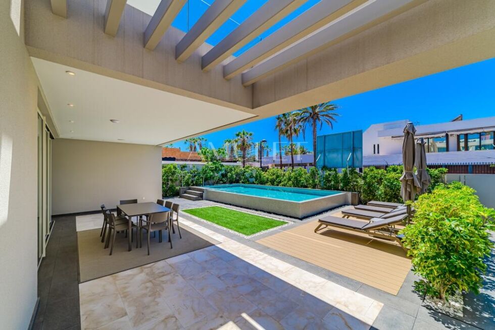 Villa for sale in  Playa de las Américas, Spain - P2513