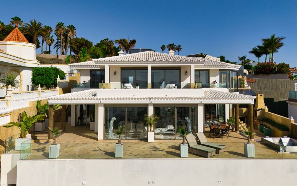 Villa for sale in  Costa Adeje, Spain - TR-2684