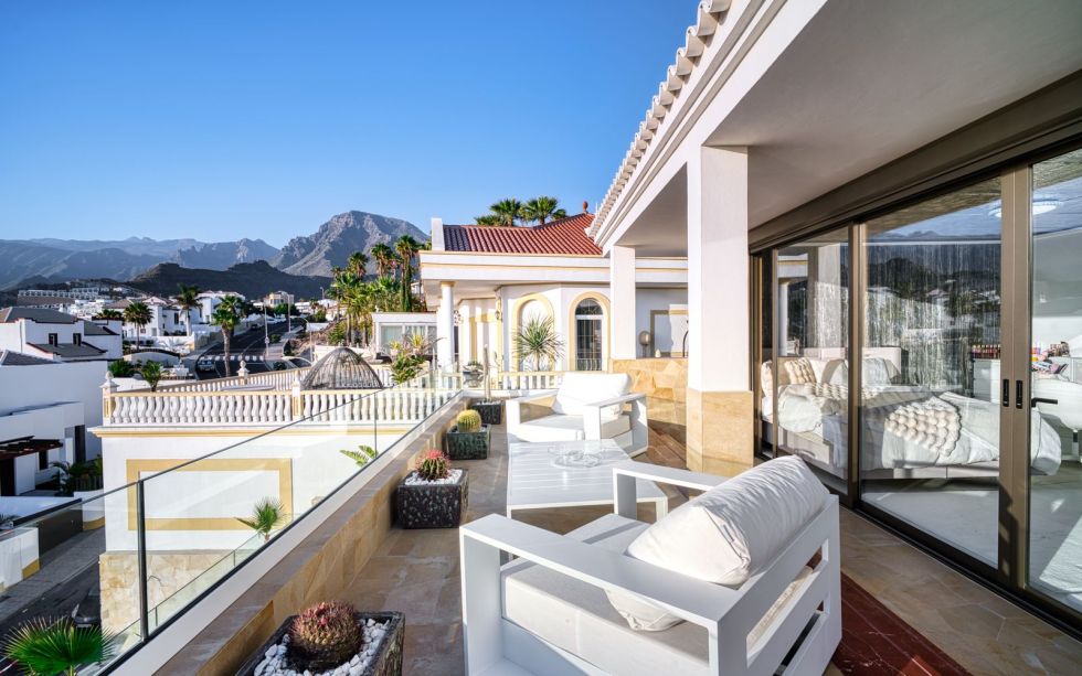 Villa for sale in  Costa Adeje, Spain - TR-2684