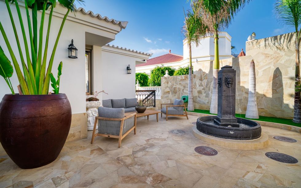 Villa for sale in  Costa Adeje, Spain - TR-2684