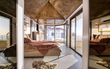 Villa for sale in  Costa Adeje, Spain - TR-2864