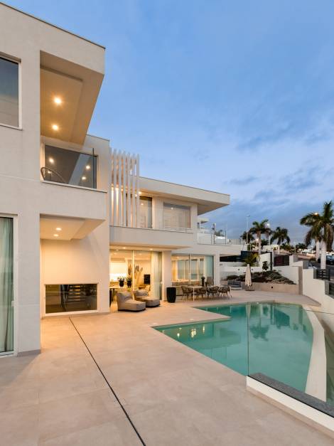 Villa for sale in  Costa Adeje, Spain - TR-3026