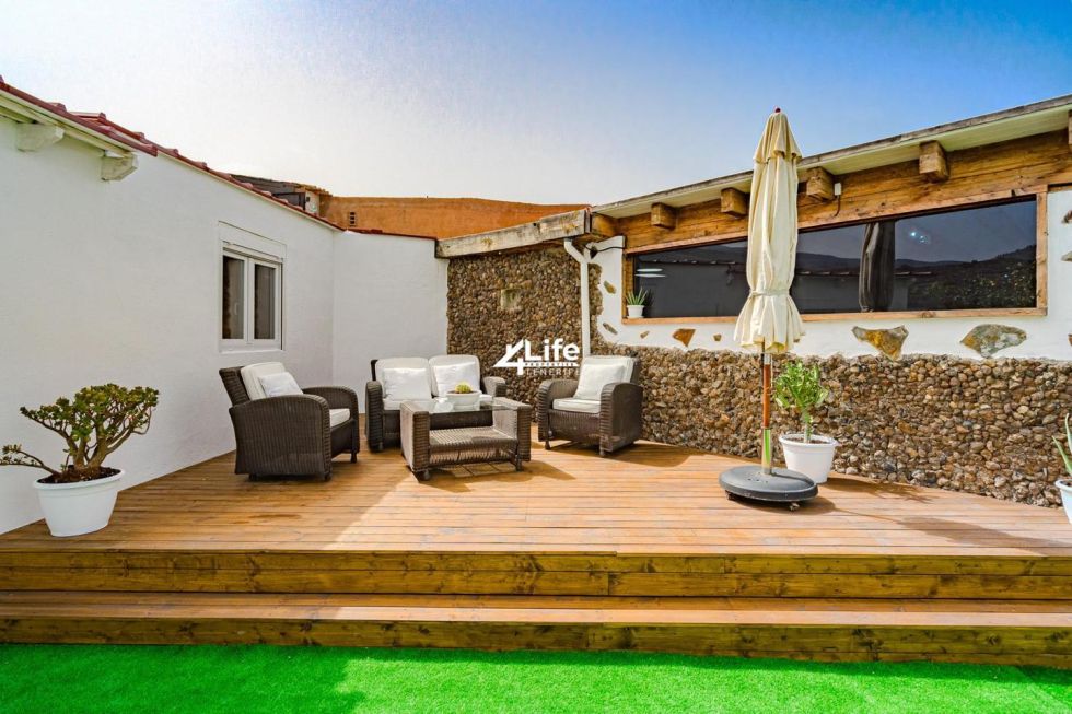 Villa for sale in  Tijoco Bajo, Spain - GA - 3107241