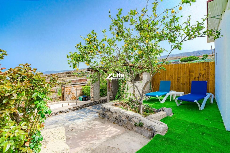 Villa for sale in  Tijoco Bajo, Spain - GA - 3107241