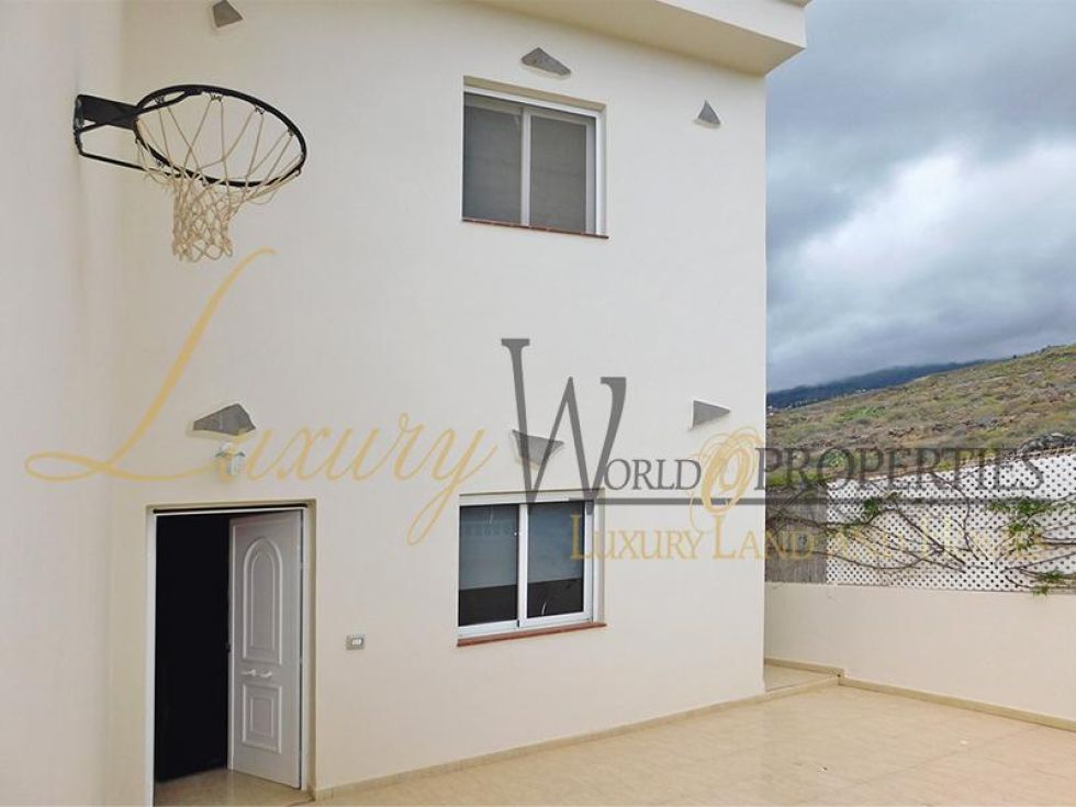 Villa for sale in  Tijoco Bajo, Spain - LWP4362C Casa Adosada en Tijoco Bajo