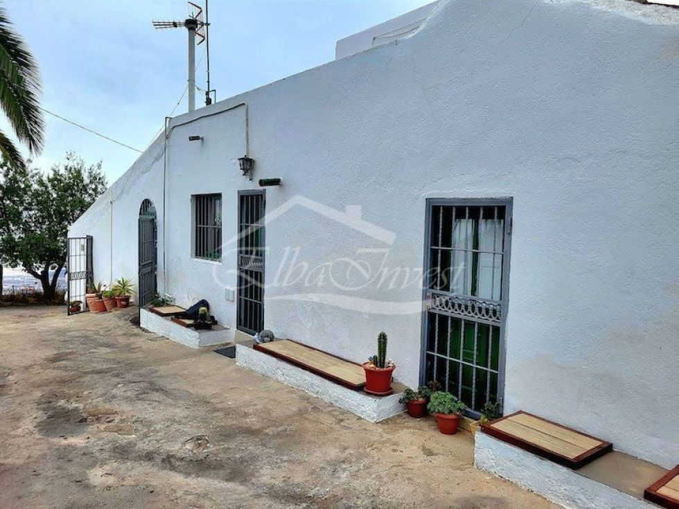 Villa for sale in  Vilaflor, Spain - 2843